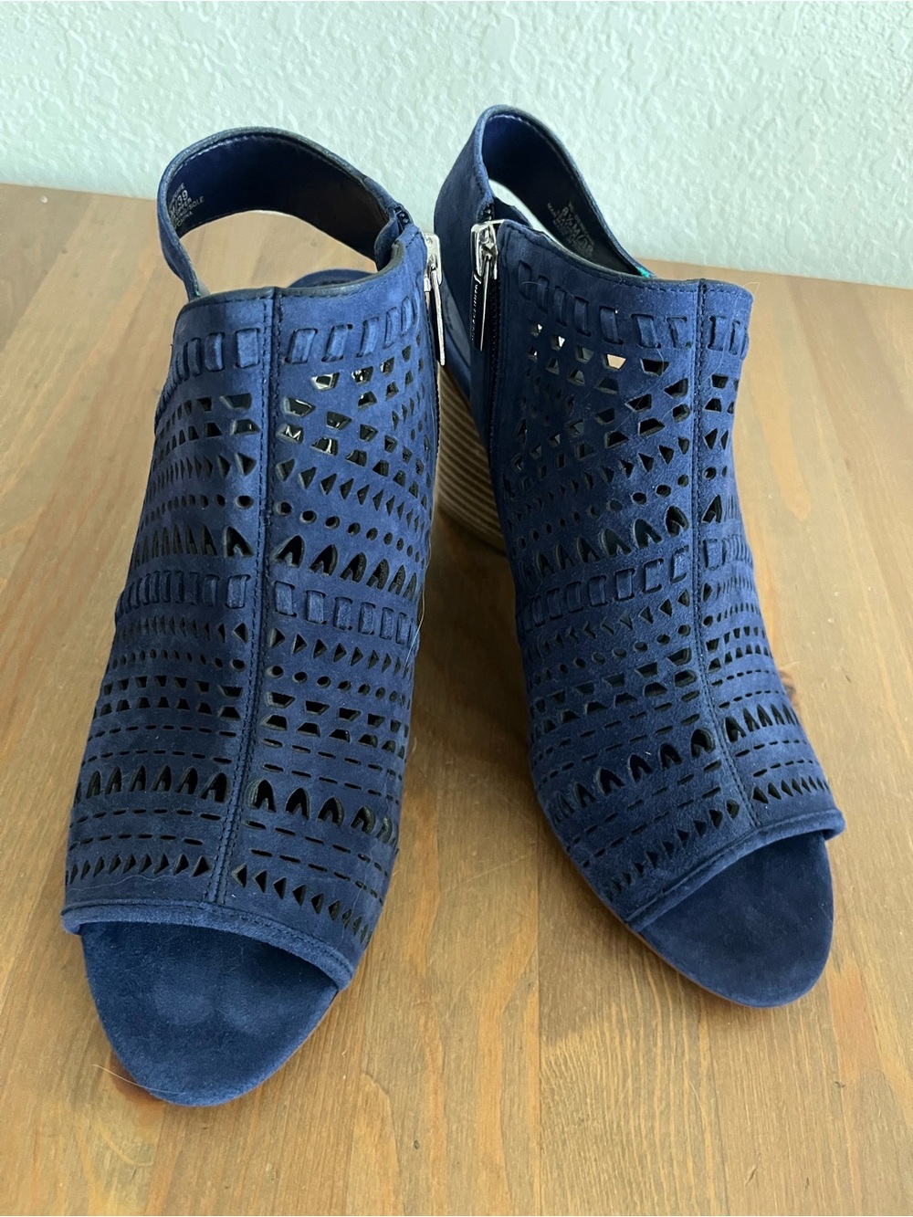 Vince Camuto Blue Suede Laser-Cut Peep-Toe Wedge Mules NWT